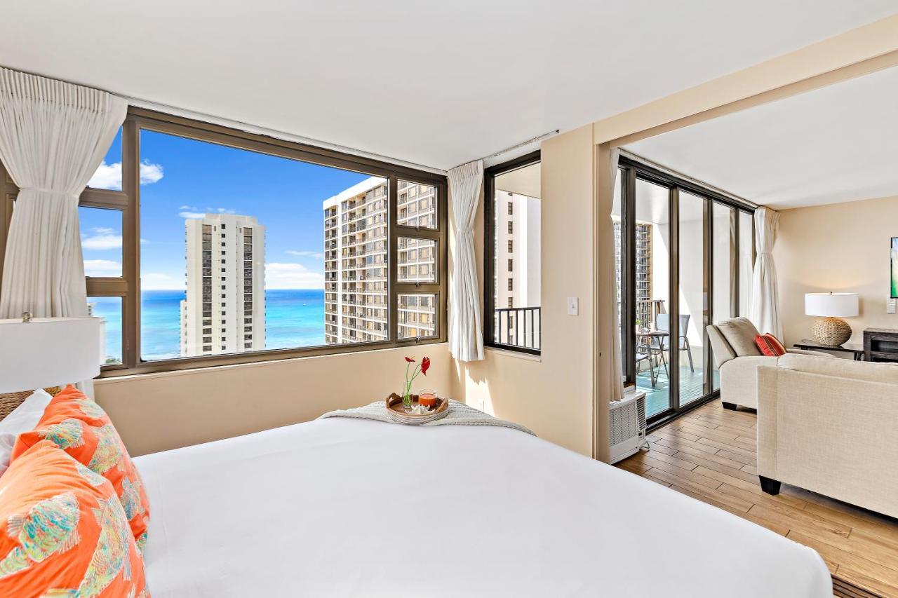 Waikiki Banyan 1Br With Great Ocean Views, Steps To Beach & Parking! โฮโนลูลู ภายนอก รูปภาพ