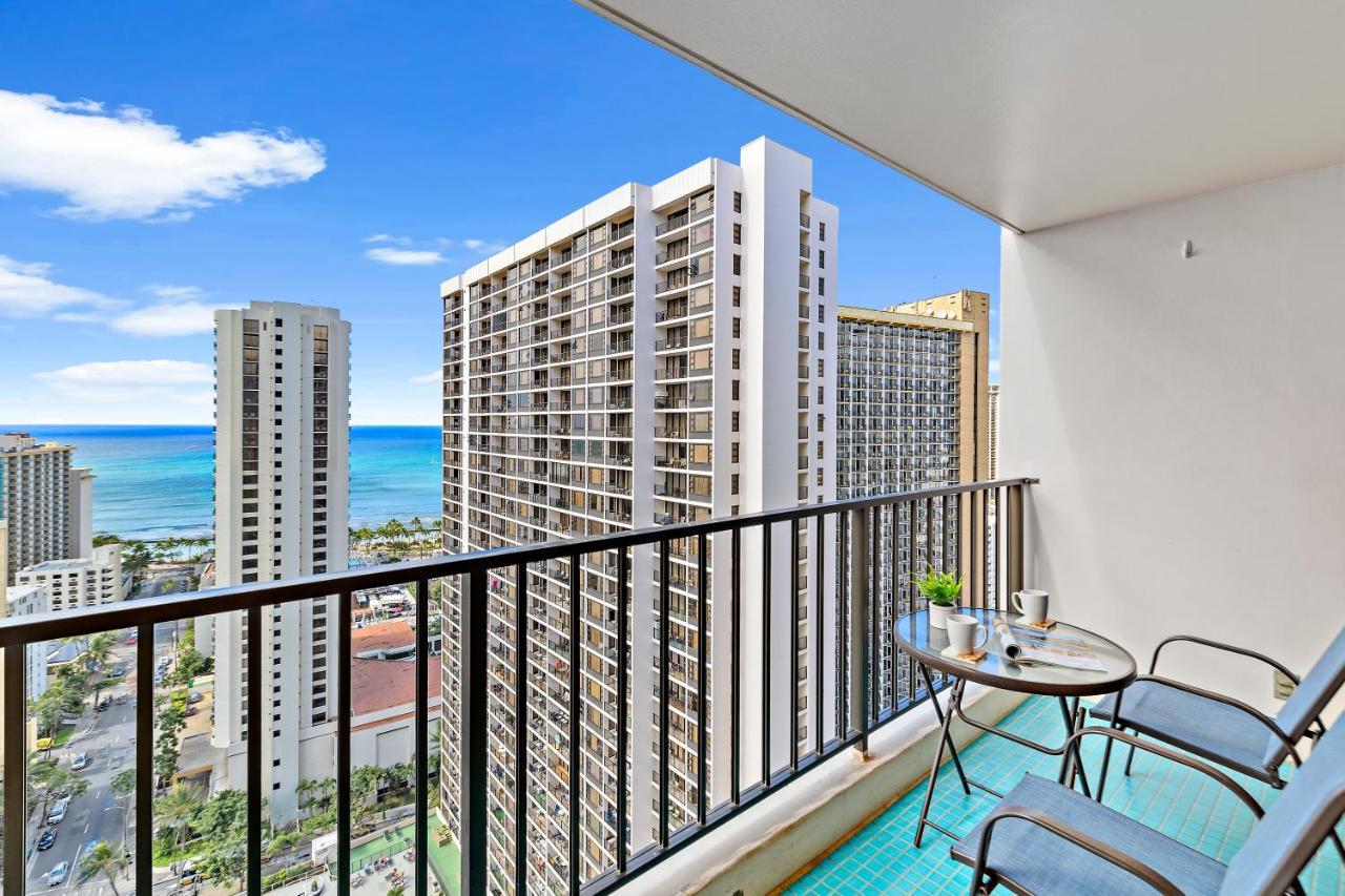 Waikiki Banyan 1Br With Great Ocean Views, Steps To Beach & Parking! โฮโนลูลู ภายนอก รูปภาพ