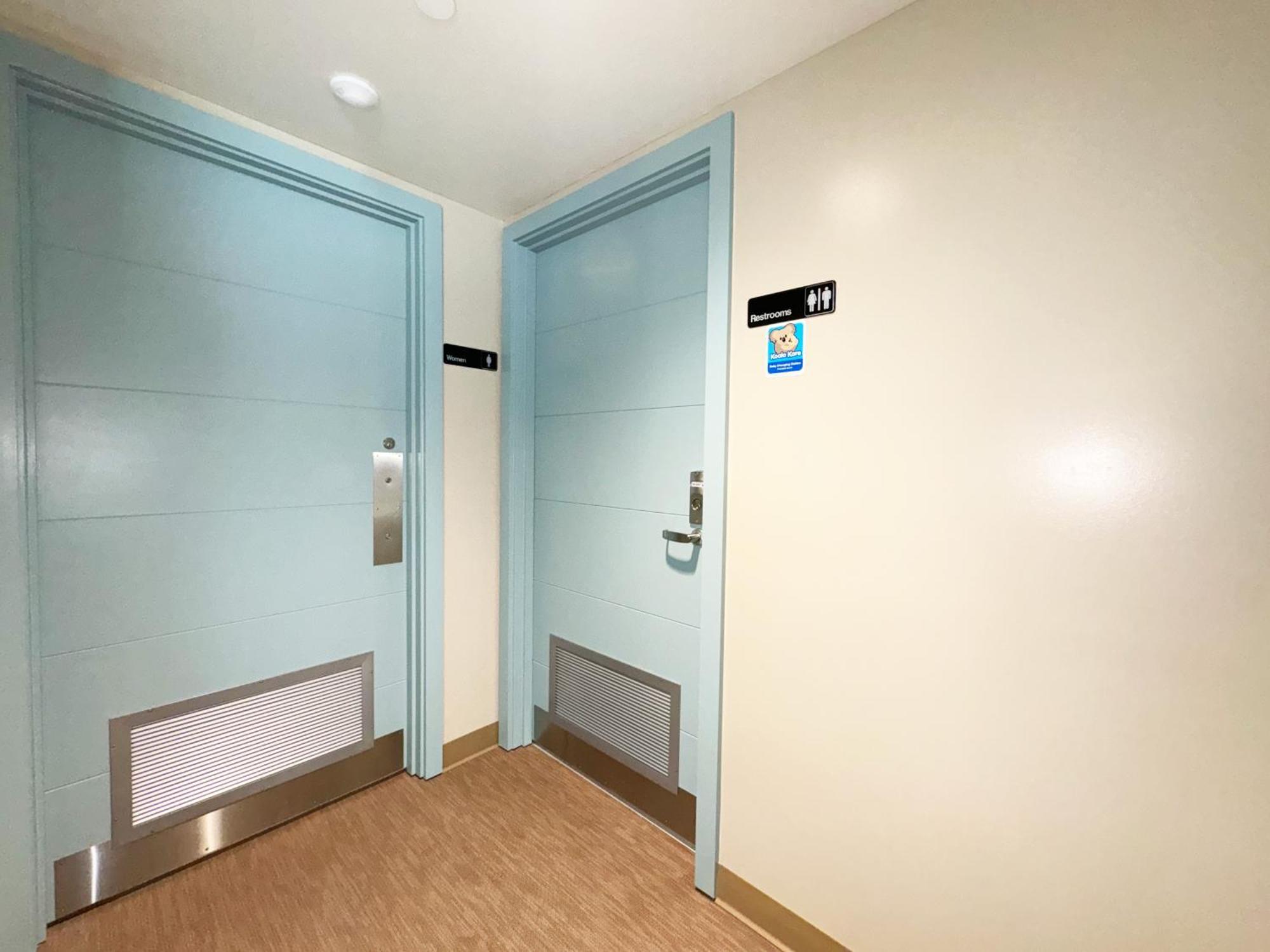 Waikiki Banyan 1Br With Great Ocean Views, Steps To Beach & Parking! โฮโนลูลู ภายนอก รูปภาพ